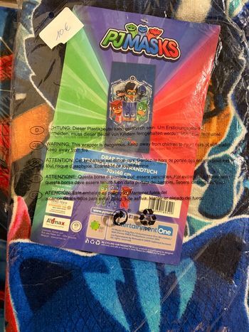 Drap de plage. Pjmasks