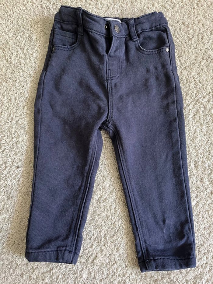 Pantalon souple bleu marine garçon taille 12-18 mois Primark