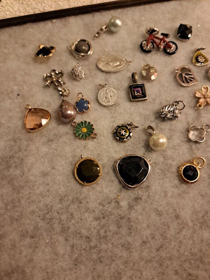 Lot de pendentifs diverses multicolore - photo numéro 8