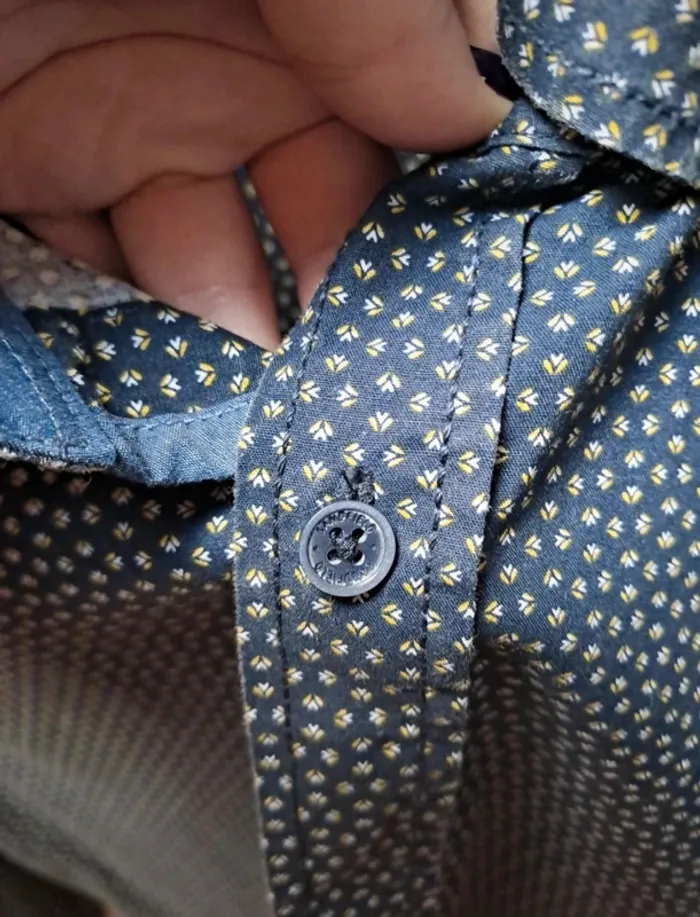 Chemise Homme à Motifs – taille M - photo numéro 3