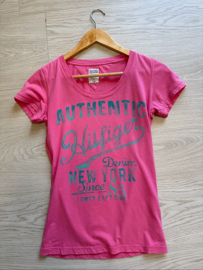 T-shirt manches courtes fuchsia tommy Hilfiger taille 36 S