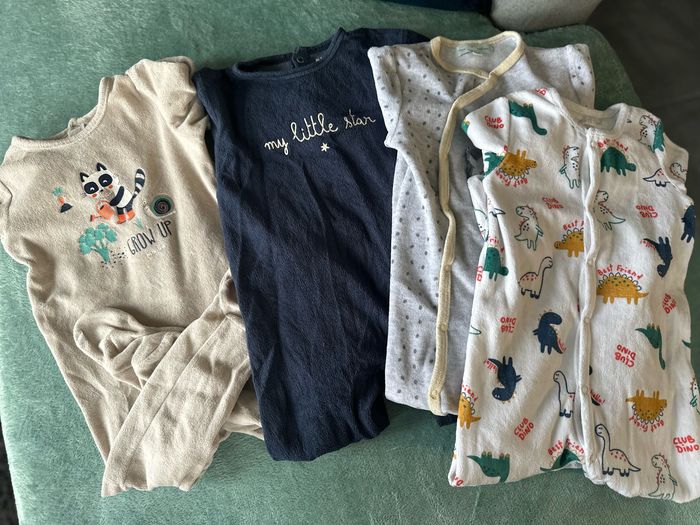 Pyjamas 24 mois