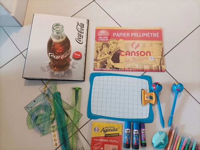 Lot scolaire - photo numéro 2