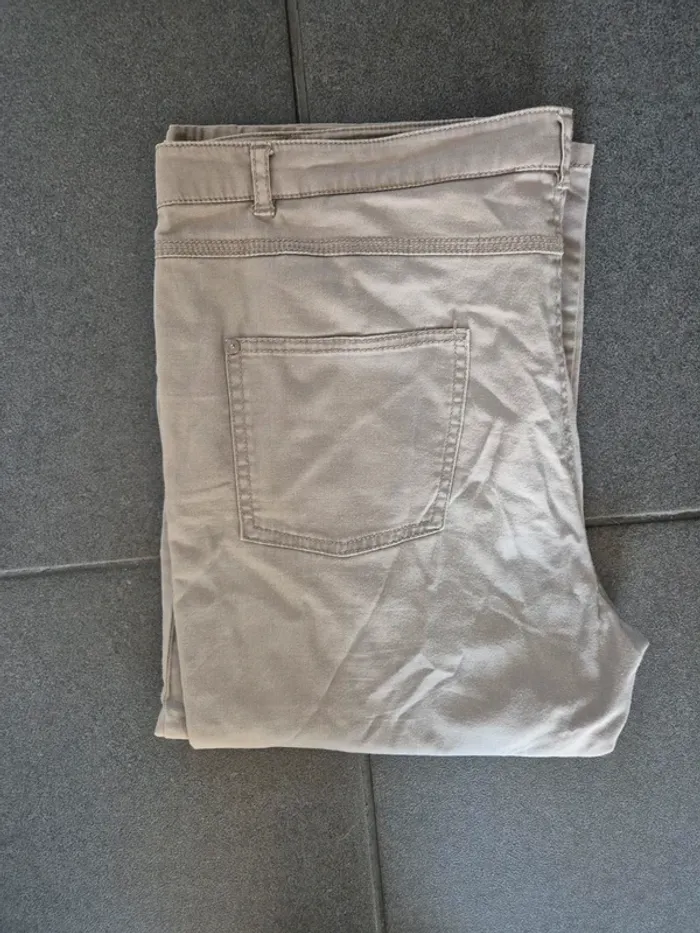 Pantacourt gris Taille 42 camaïeu - photo numéro 2