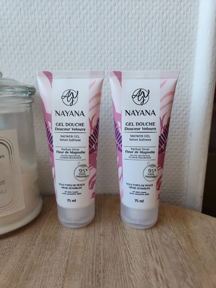 🌺Lot de gel douche douceur velours parfum divin Nayana🌺 - photo numéro 2