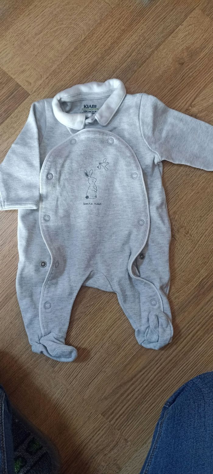 Lot Pyjama 1mois - photo numéro 2