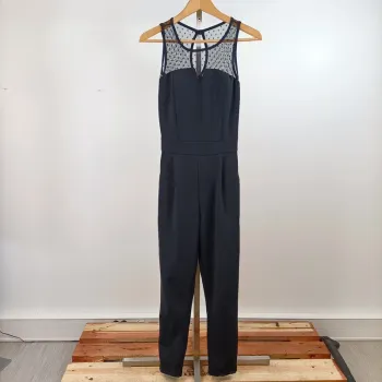 Combinaison noire sans manches chic détail plumetis taille estimée M A1451