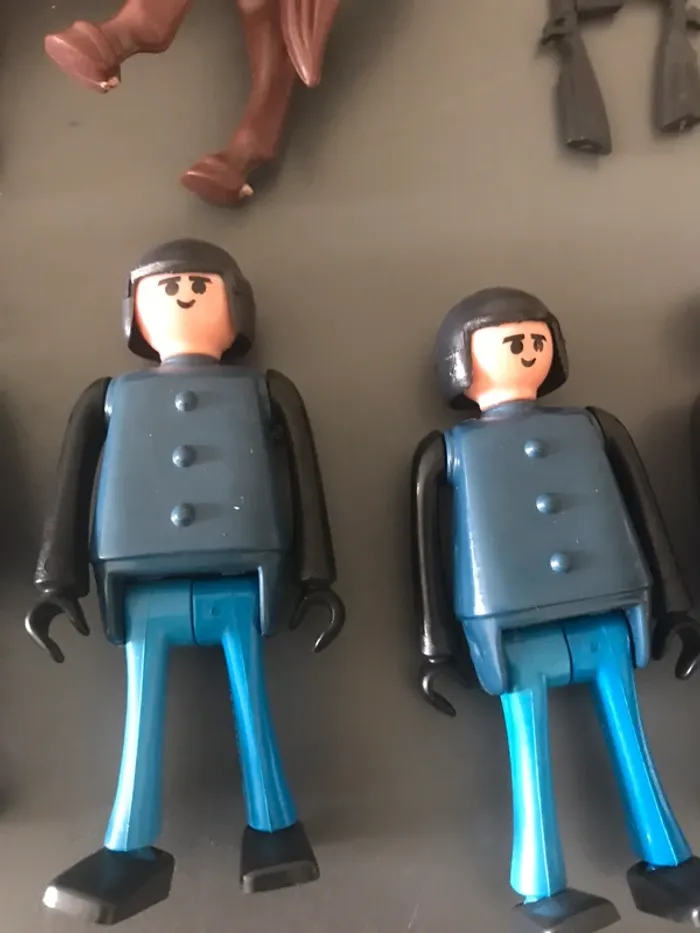 Jeu de construction Play-big les playmobils de l’Ouest - photo numéro 16