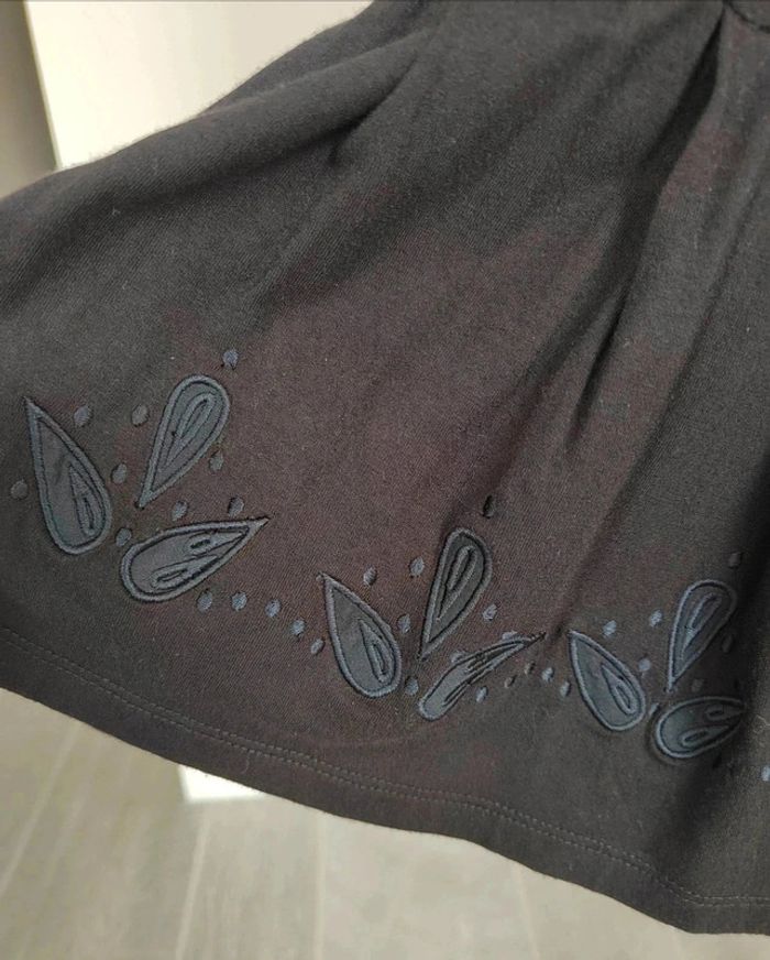 18 € Robe manches longues noir Ooxoo Marèse Perles et broderie 6 ans Neuve sans étiquette - photo numéro 2