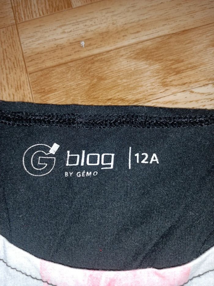 T-shirt Gémo fille taille 12 ans en très bon état - photo numéro 4