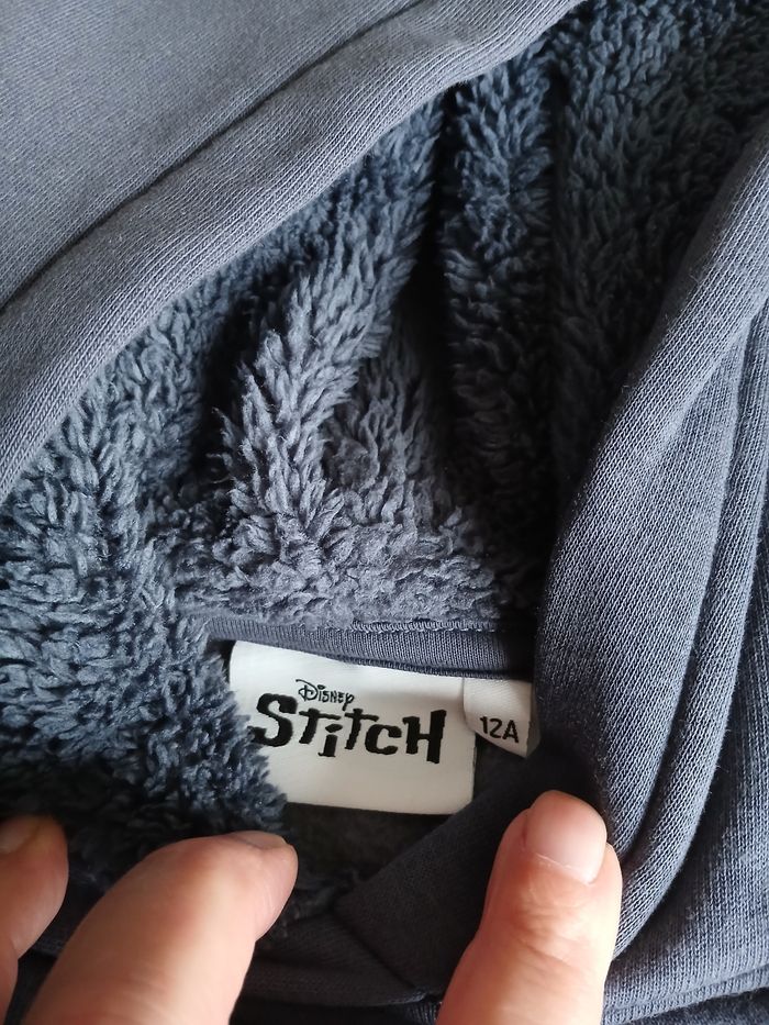 Sweat "Disney Stitch " 12 ans. - photo numéro 2