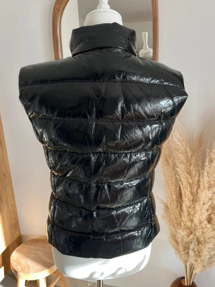 Doudoune sans manches noire Prada - photo numéro 5