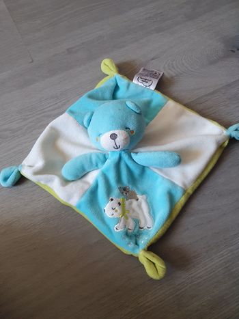 Doudou peluche plat ours