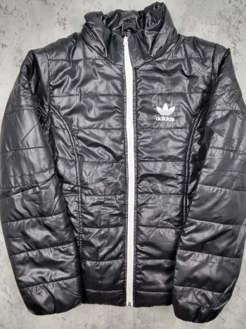 Doudoune Adidas noire – Taille L Femme (mesures en photos)
