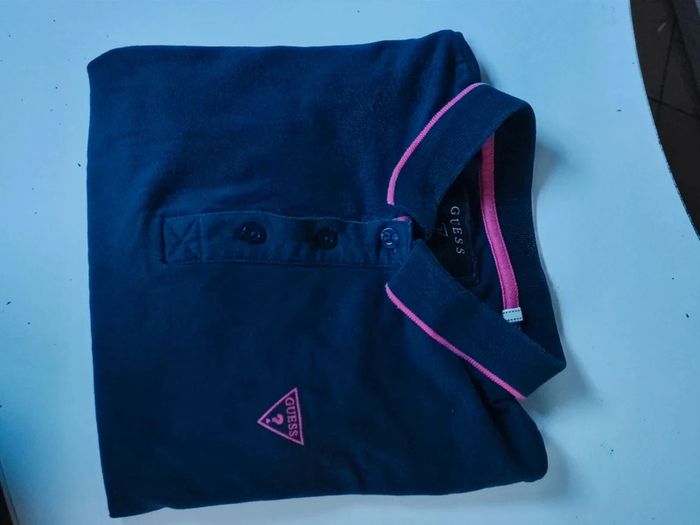 Polo Guess homme bleu Marine et rose fushia t s 36