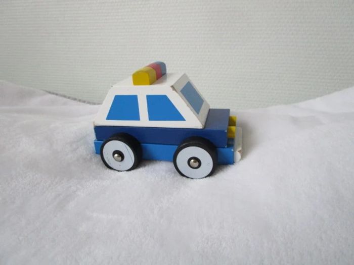 Voiture police bois