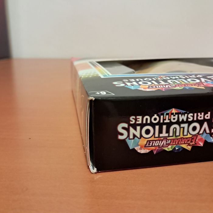 Coffret accessoire  pokémon EV8.5 Evolutions prismatiques  scellés - photo numéro 7