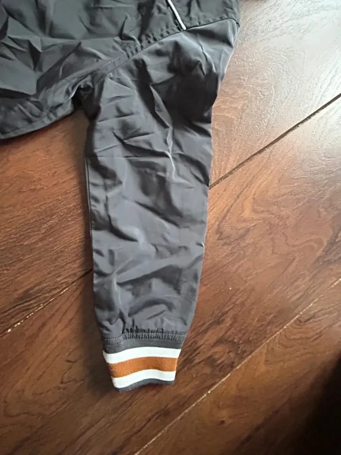 Veste légère mi saison coupe vent imperméable avec capuche garcon Catimini taille 4 ans - photo numéro 15