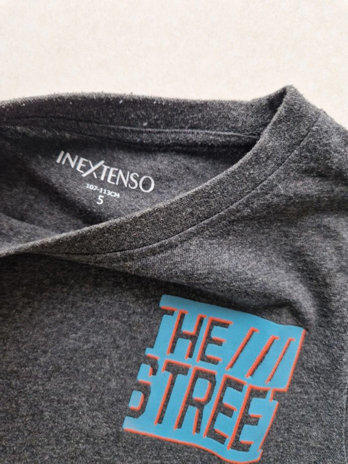 Lot de 2 tee-shirts manches courtes 5 ans - photo numéro 5
