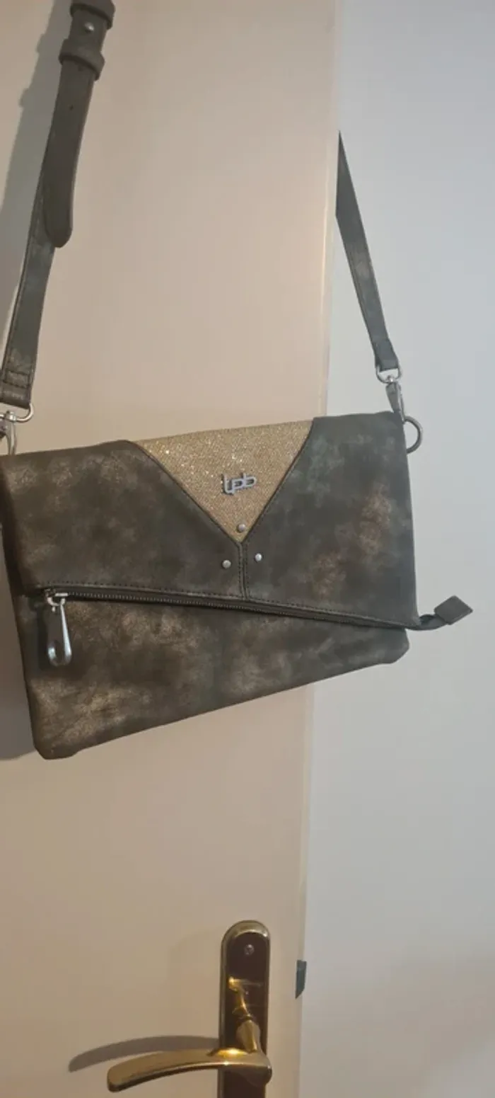 Pochette kaki et doré LPB - photo numéro 2