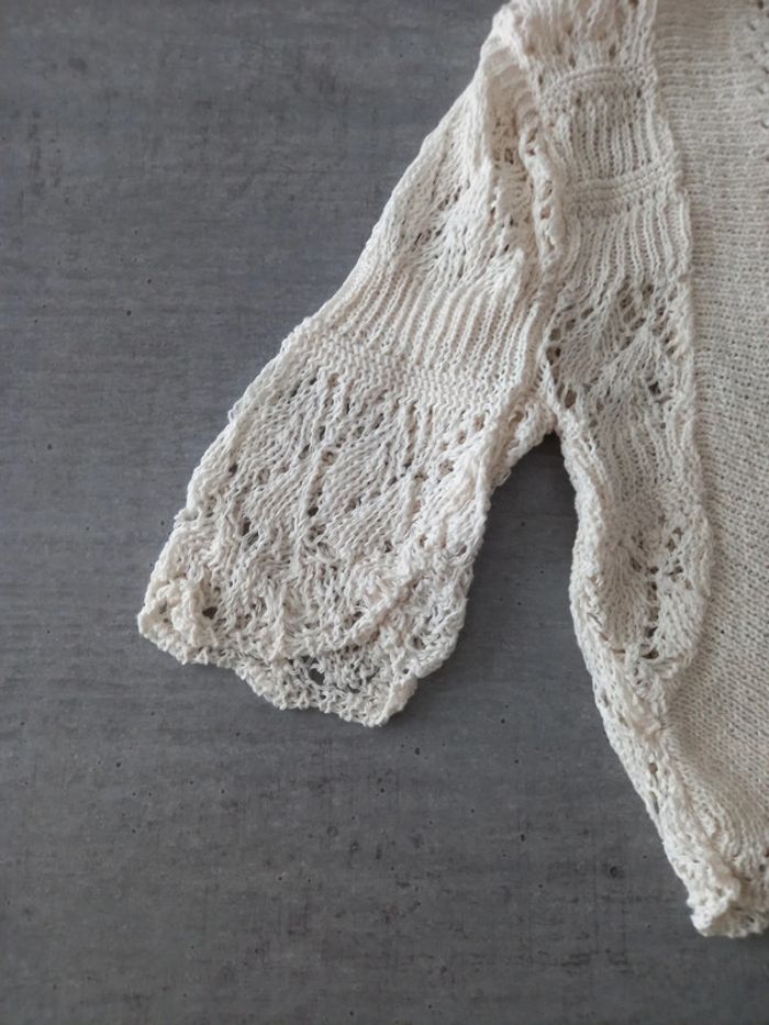 Boléro court beige fille crocheté neuf 10 ans - photo numéro 2