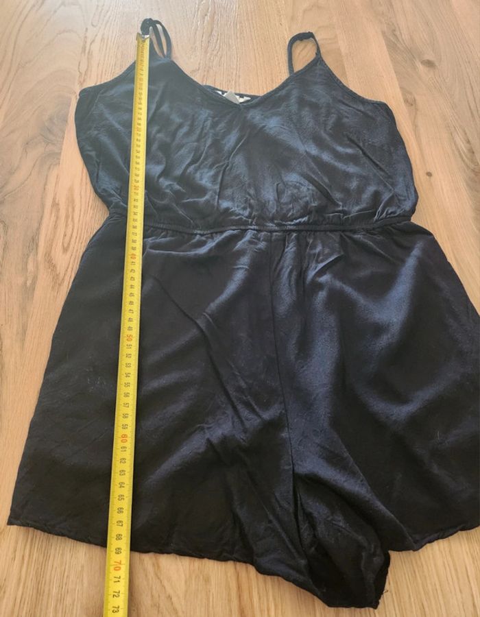 combi short a fines bretelles réglables à noire taille 40 H&M excellent état - photo numéro 5