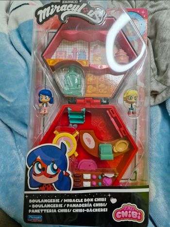 Figurines et accessoires de boulangerie miraculous ladybug