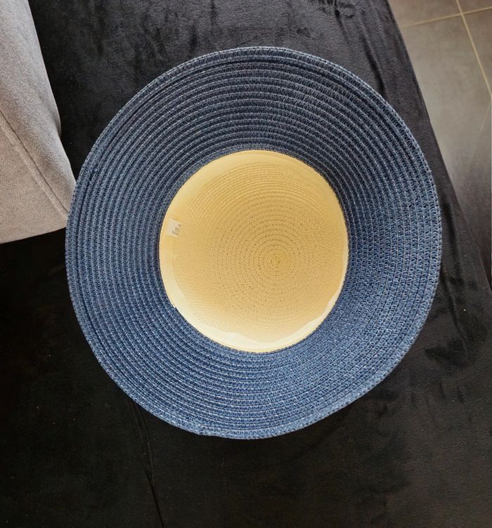 Chapeau boule bleu et beige - photo numéro 2