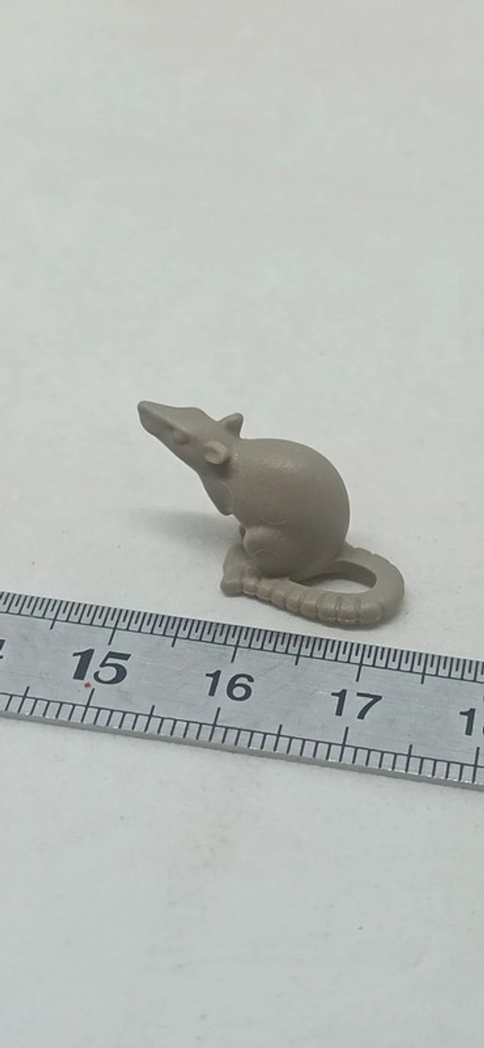 Rat gris assis playmobil - photo numéro 2