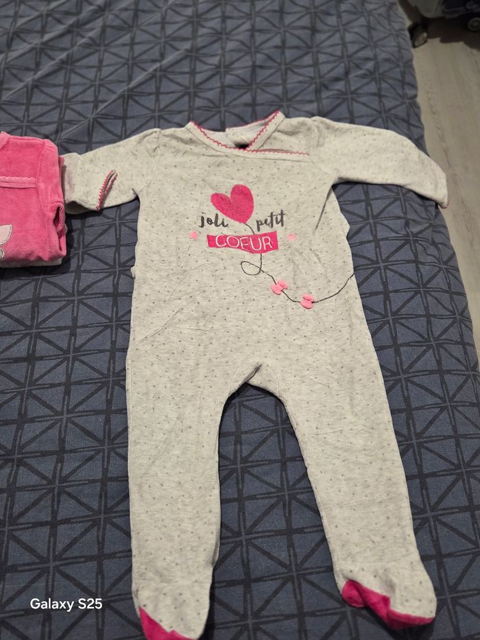 Pyjama fille 12 mois - photo numéro 2