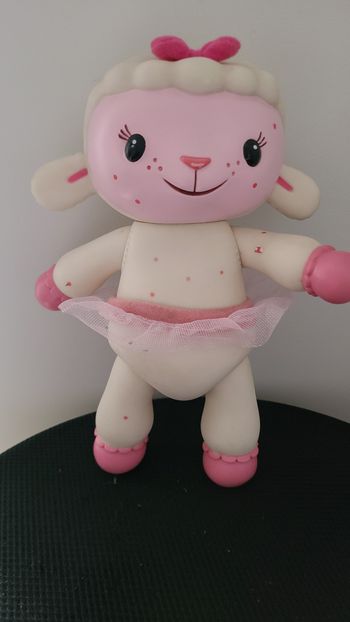 Poupée Câline à soigner Docteur La Peluche