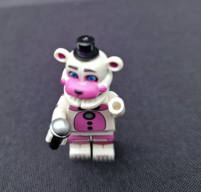 Minifigure jeu vidéo film horreur FNAF Five Nights At Freddy's Freddy avec marionnette - photo numéro 3
