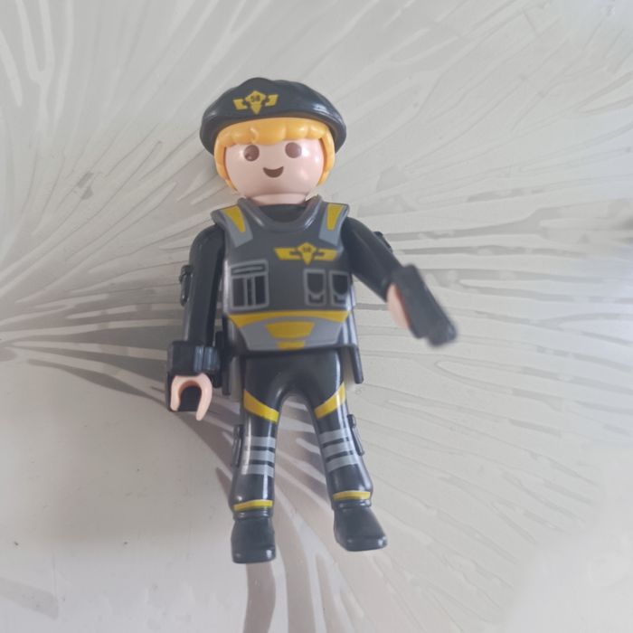 Camion de police Playmobil - photo numéro 7