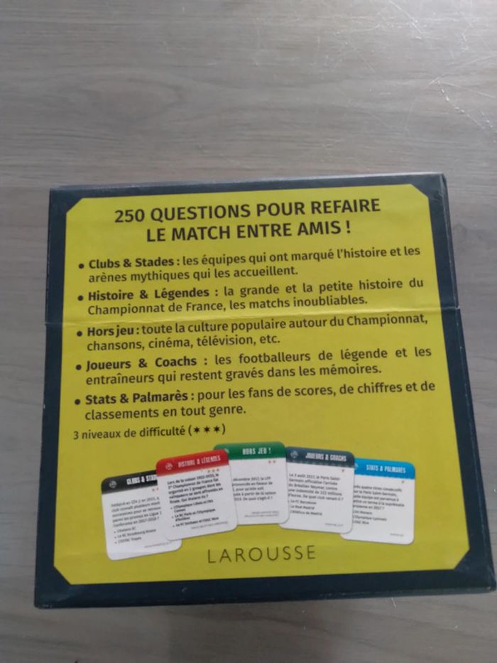 Jeux Larousse Soirée Foot comme neuf - photo numéro 3
