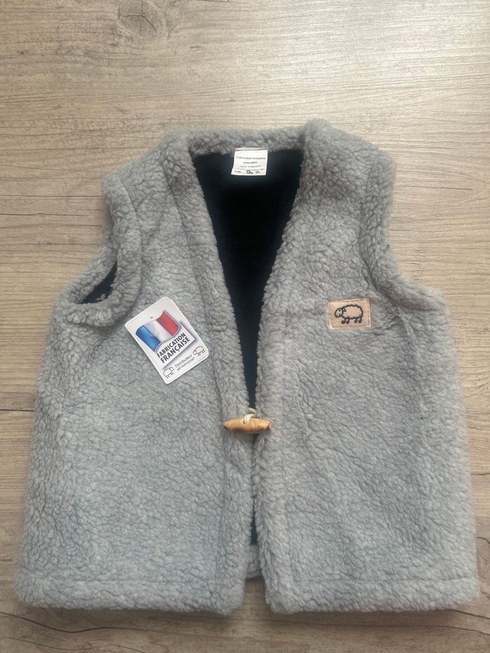 Gilet sans manches 2 ans