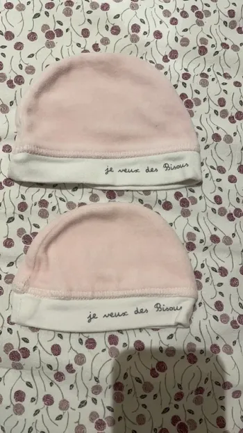 Lot de 2 bonnets Trois kilos sept 0/1 et 3/6 mois