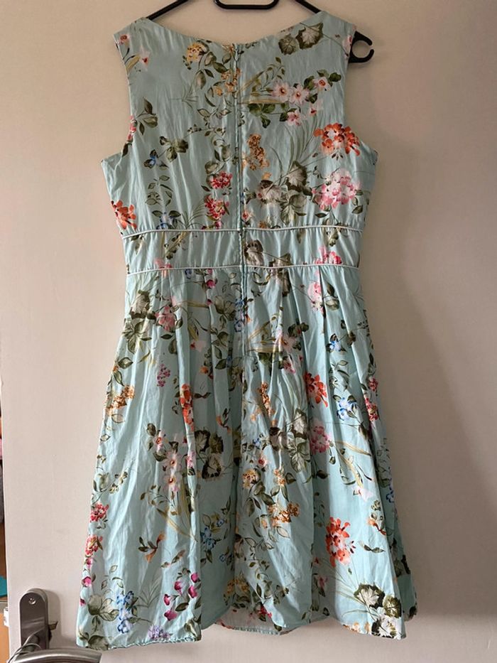 Robe fleurie Orsay Taille 40 - photo numéro 2