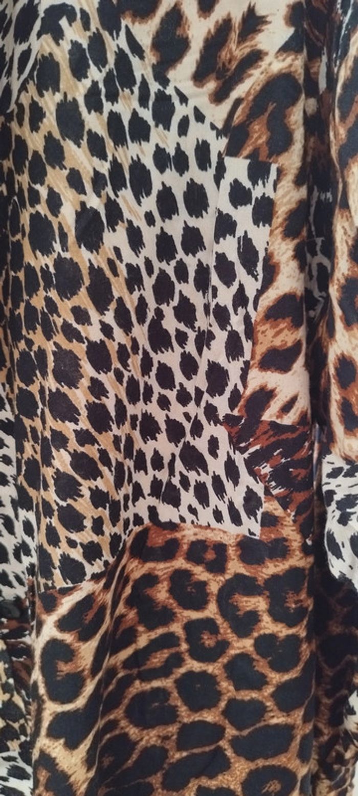 Chemisier Léopard Neuf. Taille unique. Fabriqué en France - photo numéro 4