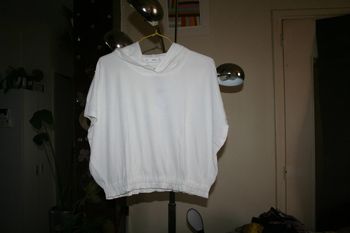 🌸Sweat shirt crop blanc à capuche Taille 40 "Mango " 🌸