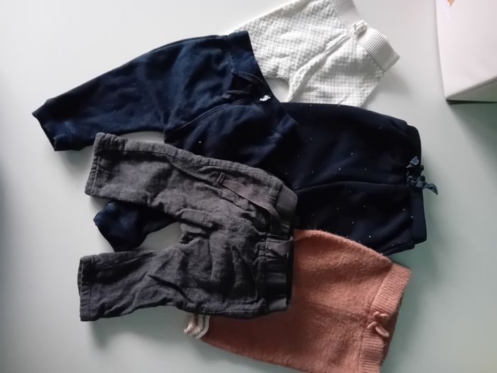 5 pantalons