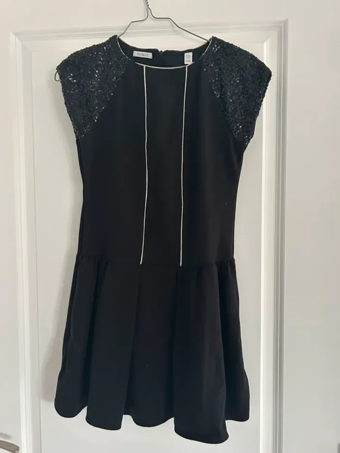Robe noire