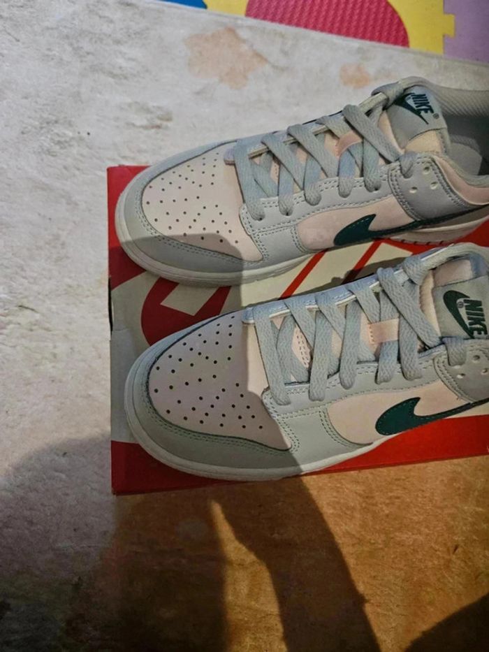 Nike Dunk Low Minéral Taille 38.5 - photo numéro 2
