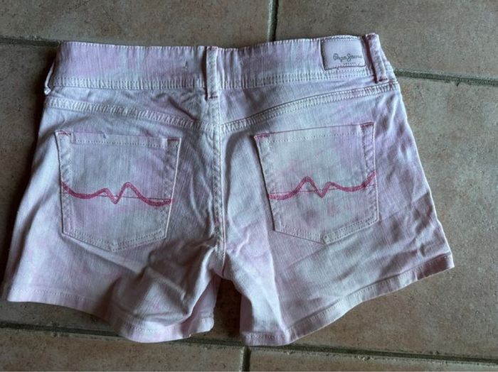 Short jean rose Pépé Jeans taille 30 (40 FR) - photo numéro 2