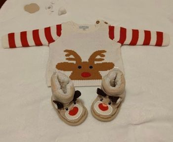 Pull et chaussons de Noël