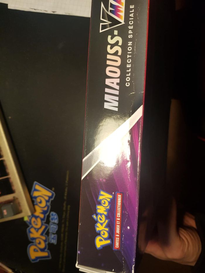 Coffret Pokémon Miaouss Vmax - photo numéro 10