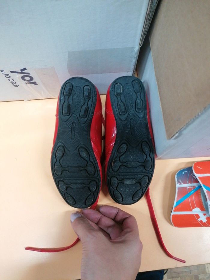 Chaussure de foot rouge Oxylane 28 - photo numéro 3
