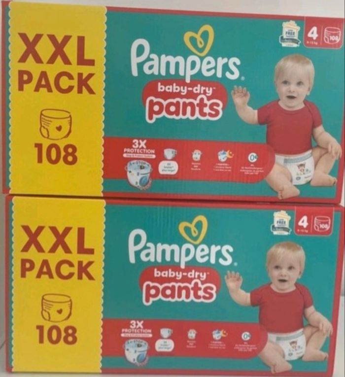 2 cartons de couches Pampers taille 4