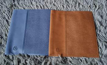 Lot 2 protèges cahiers (bleu et marron)