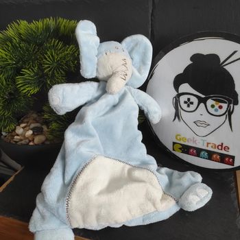 Doudou Éléphant Bleu Beige Marron Plat Zigzag Zig Zag #geektradedoudou