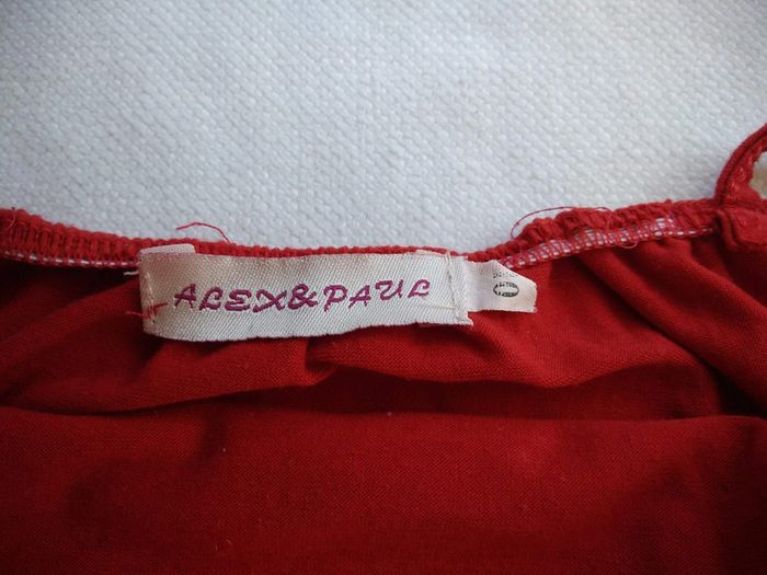 Haut rouge - Fille 10 ans - photo numéro 9